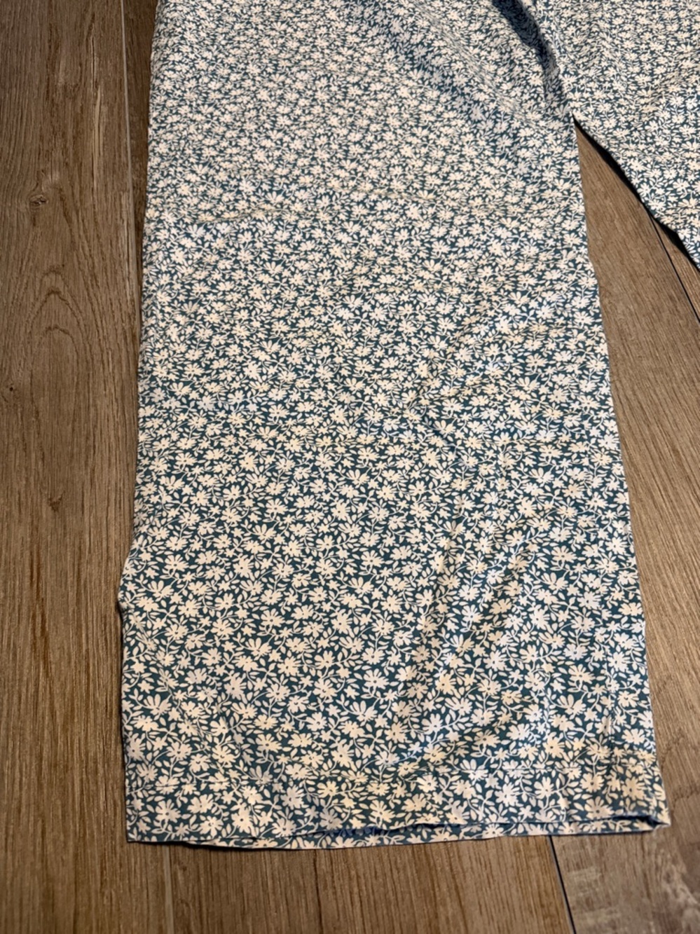 Victoria's Secret Teal and White Floral Pajama Pants - Picture 5 of 7